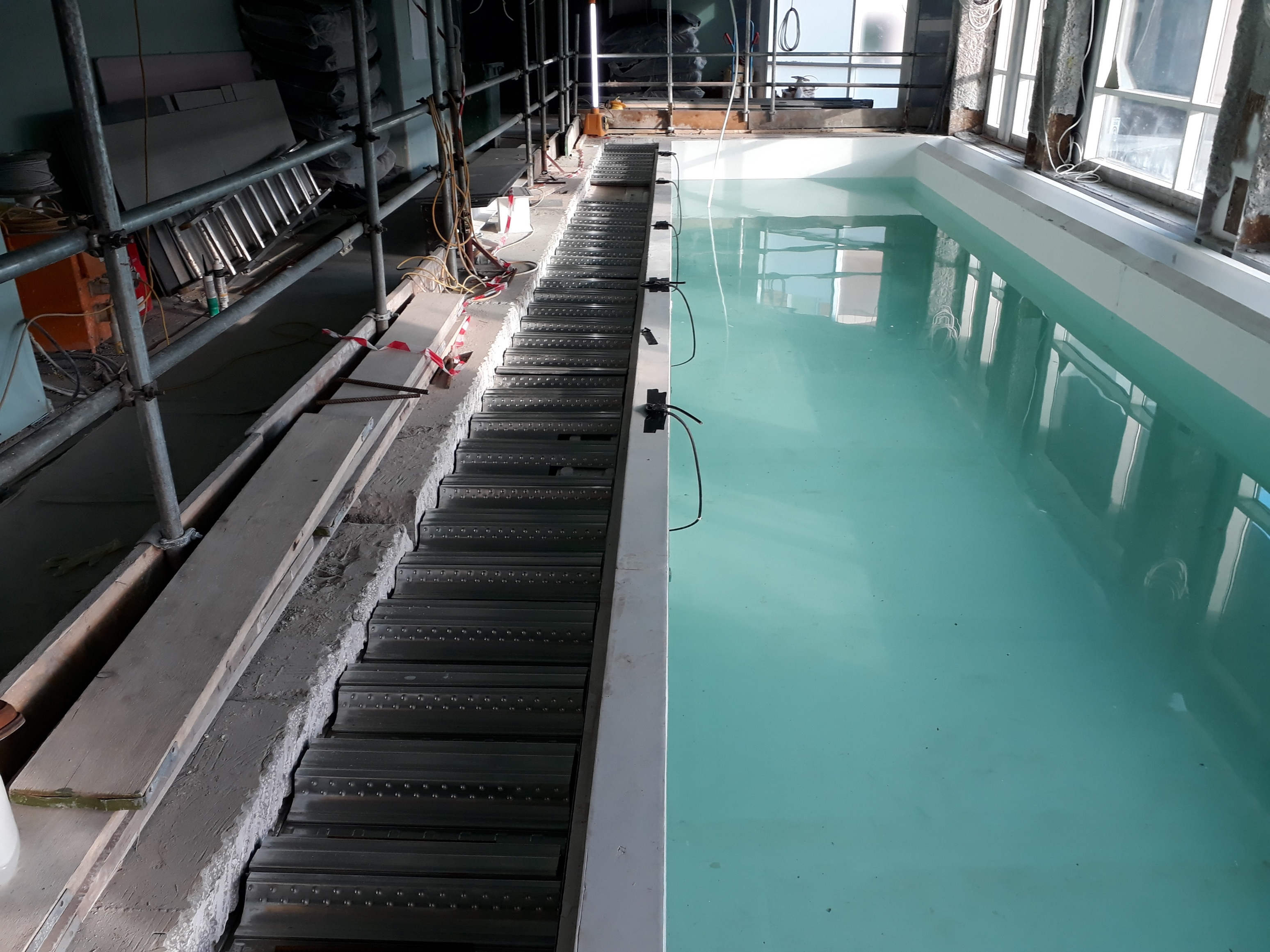 Park Plaza Riverbank swimming pool during construction